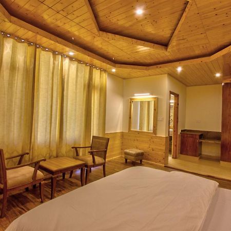 Golden Peak Manali Hotel Eksteriør billede