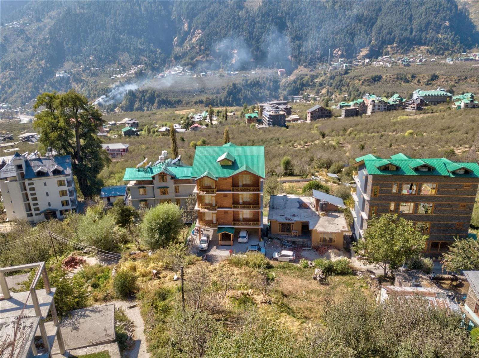Golden Peak Manali Hotel Eksteriør billede