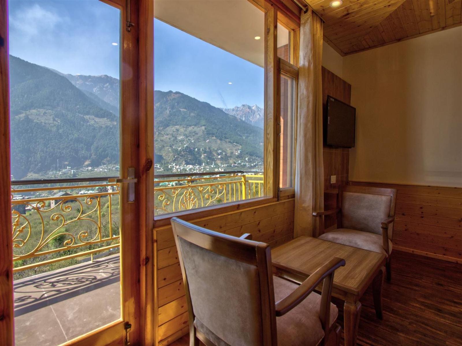 Golden Peak Manali Hotel Eksteriør billede