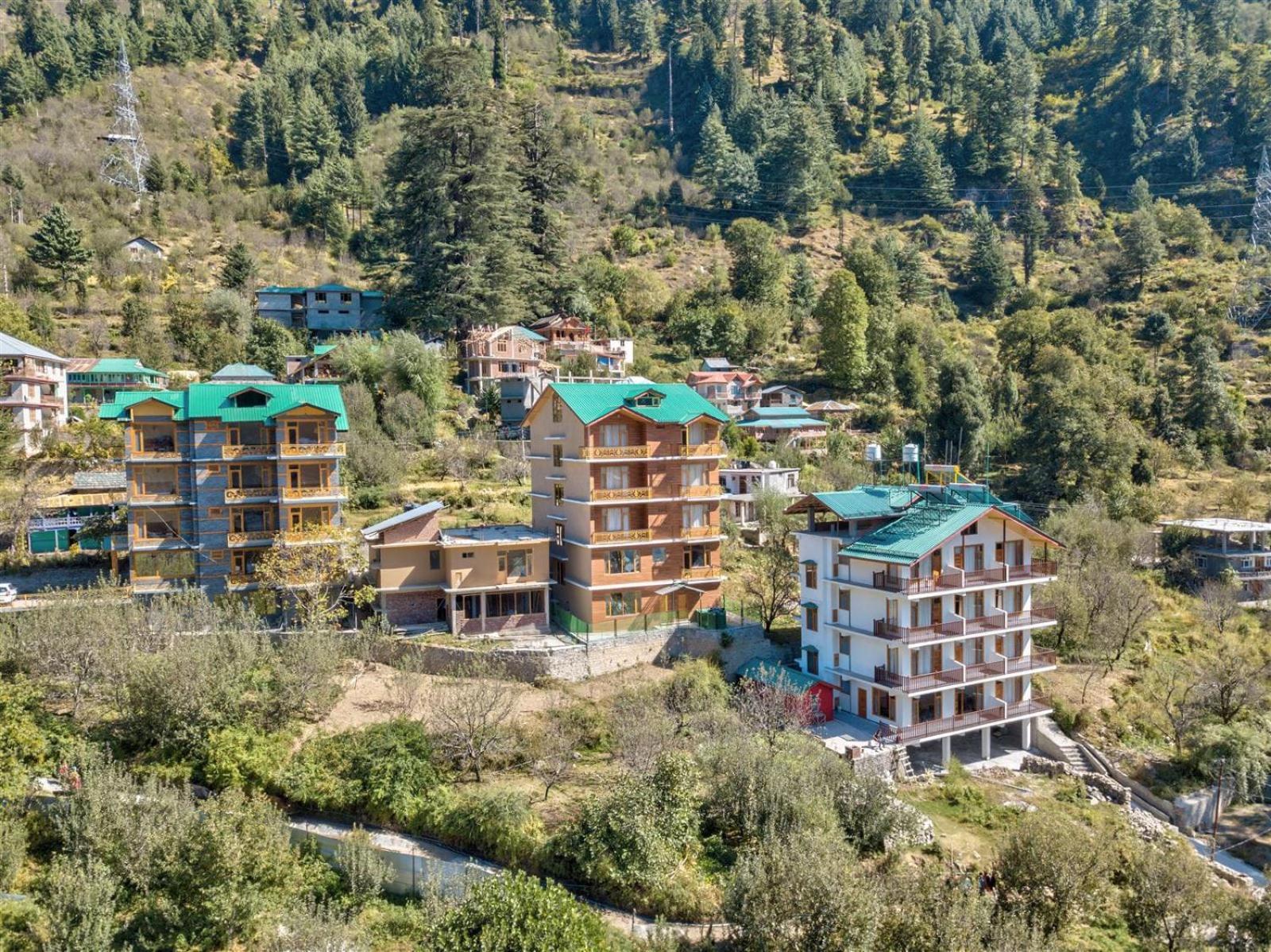 Golden Peak Manali Hotel Eksteriør billede